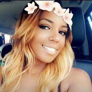 Meet your Posher, Coral